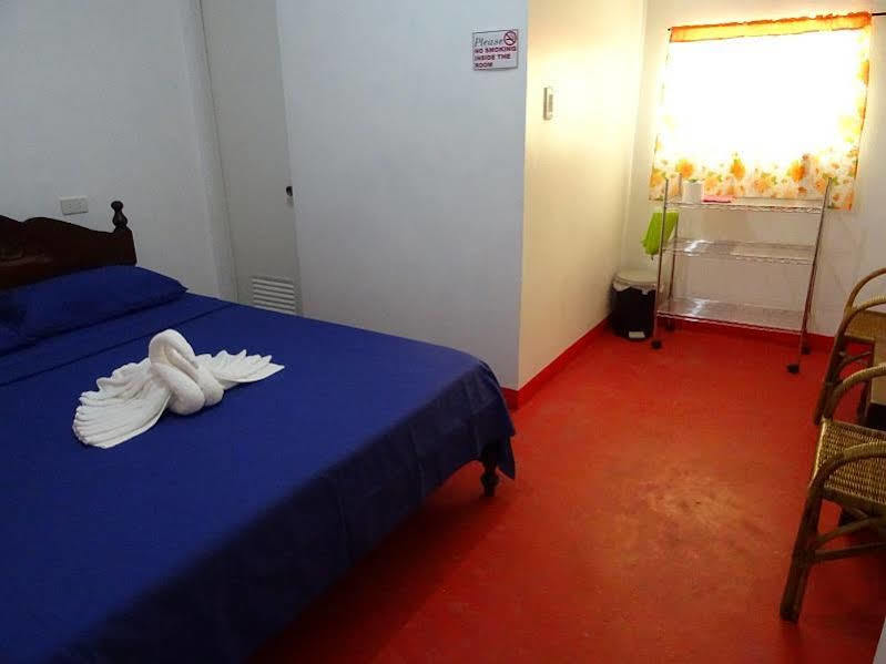 Happy Buddha Inn Puerto Galera Εξωτερικό φωτογραφία